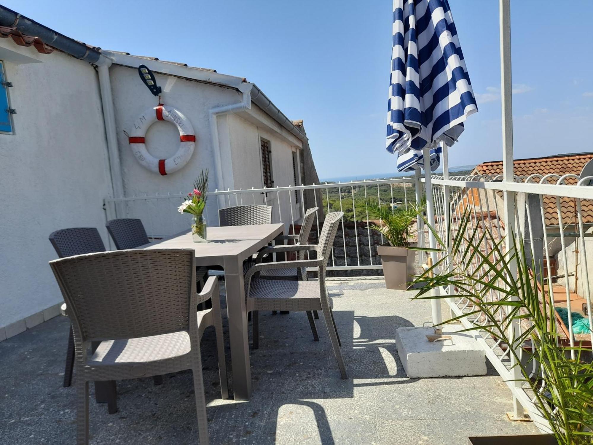 Apartment 4M Cunski Exterior photo